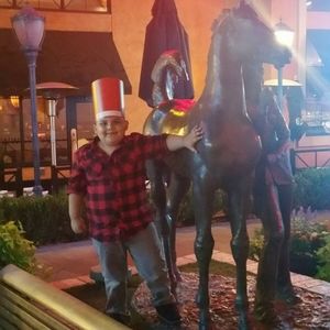 Meet your Posher, Raul